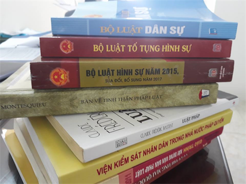 Viện kiểm sát nhân dân huyện Hàm Tân: kiến nghị áp dụng biện pháp phòng ngừa tội phạm và vi phạm pháp luật trong Trường học.